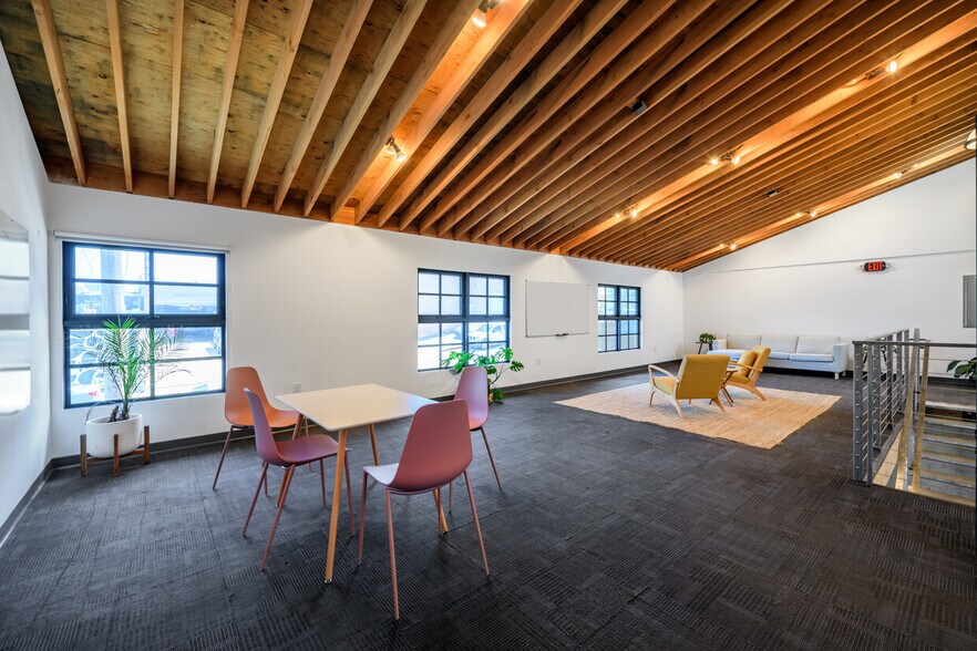 More Photos Of 113-117 Sierra St, El Segundo Loft Creative Space For Lease