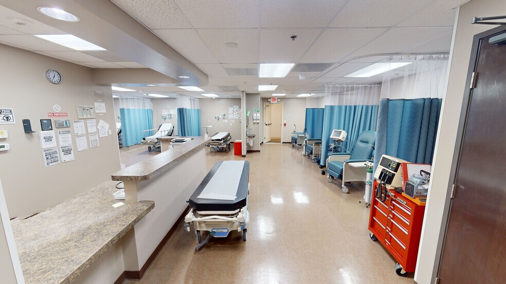 More Photos Of 5550 Painted Mirage Rd, Las Vegas Office For Lease