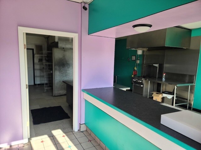 More Photos Of 40 Industry Rd, Marstons Mills Office For Sale