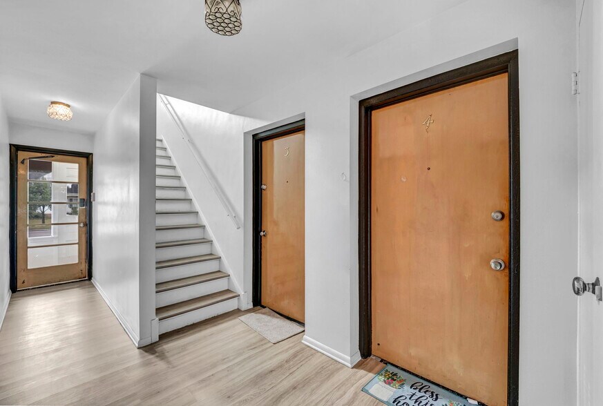 More Photos Of 885 S Green Rd, Cleveland Apartments For Sale
