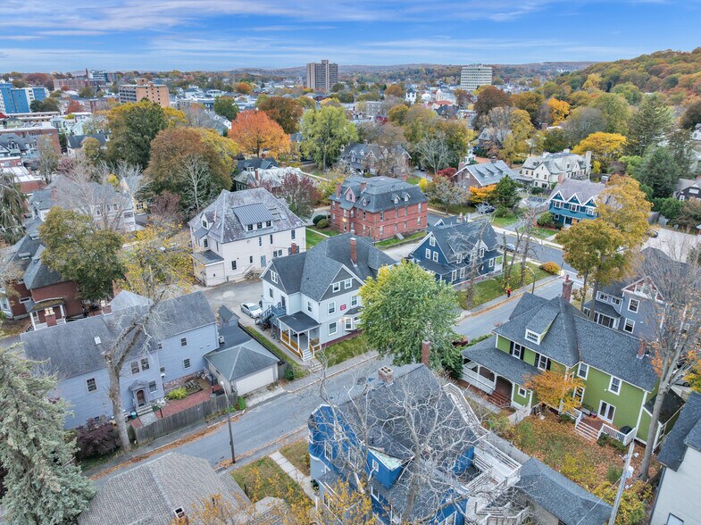 More Photos Of 3 Marston Way, Worcester Apartments For Sale