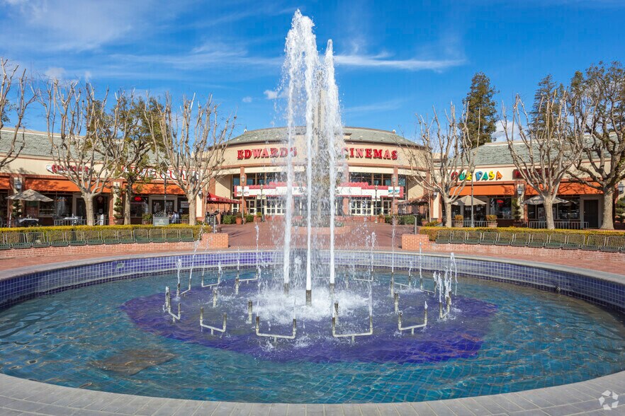 More Photos Of 9000 Ming Ave, Bakersfield Unknown For Lease