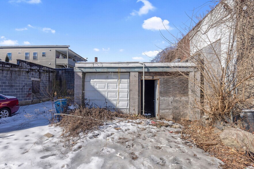 More Photos Of , Waterbury Unknown For Sale