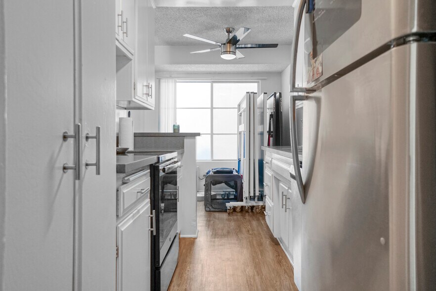 More Photos Of 8011 Romaine St, Los Angeles Apartments For Sale