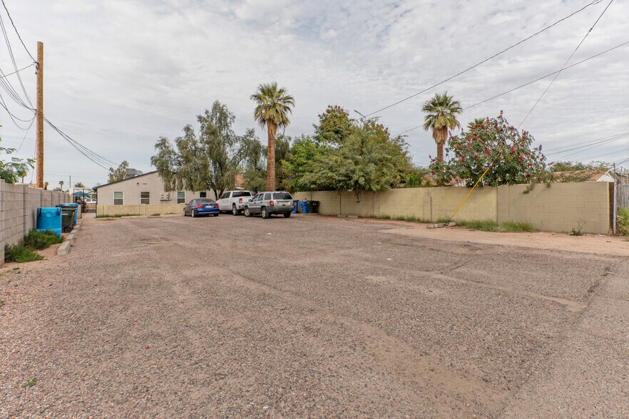 More Photos Of 1421 E Fillmore St, Phoenix Multifamily For Sale