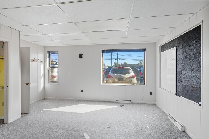 More Photos Of 9309-9319 Cincinnati-Columbus Rd, West Chester Office For Lease