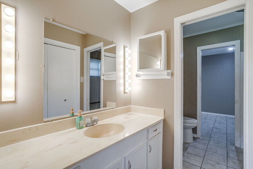 More Photos Of 1060 S Burleson Blvd, Burleson Land For Sale