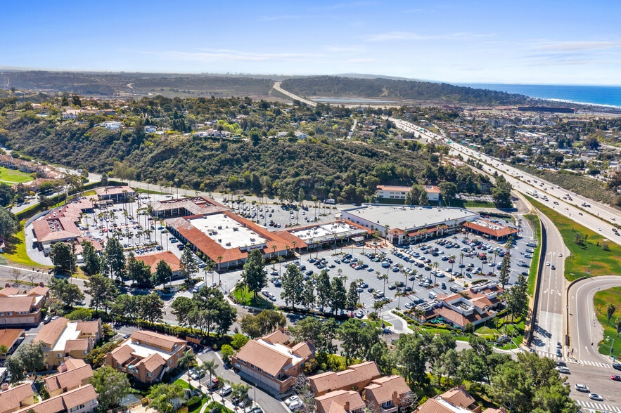 More Photos Of 911-989 Lomas Santa Fe Dr, Solana Beach Unknown For Lease