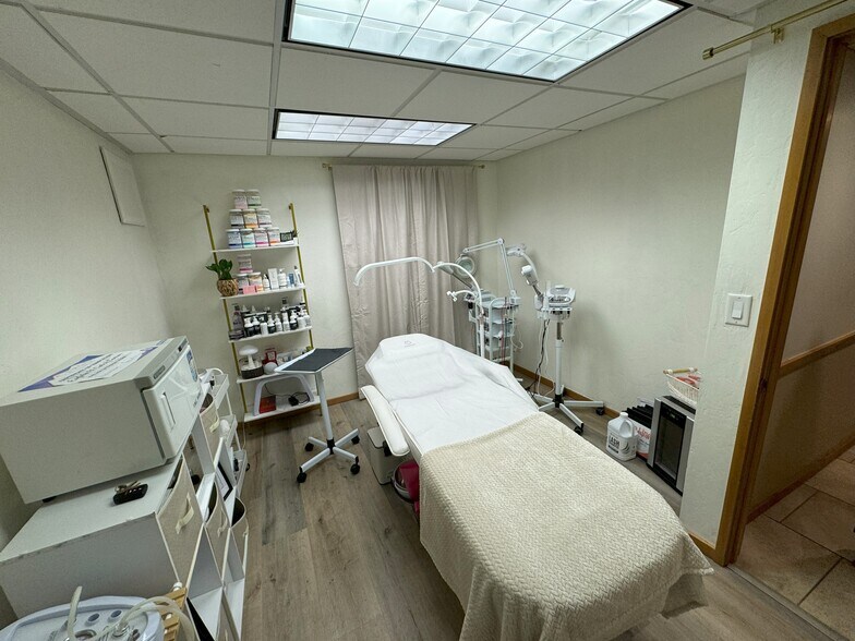 More Photos Of 7706 S Locust St, Midvale Medical For Sale