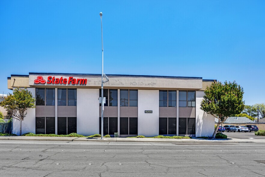 More Photos Of 15200 Hesperian Blvd, San Leandro Office For Sale