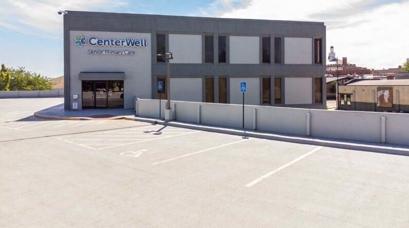 Primary Photo Of 300 N Osage St, Independence Medical For Lease