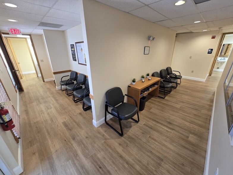 More Photos Of 7777 N University Dr, Tamarac Medical For Sale