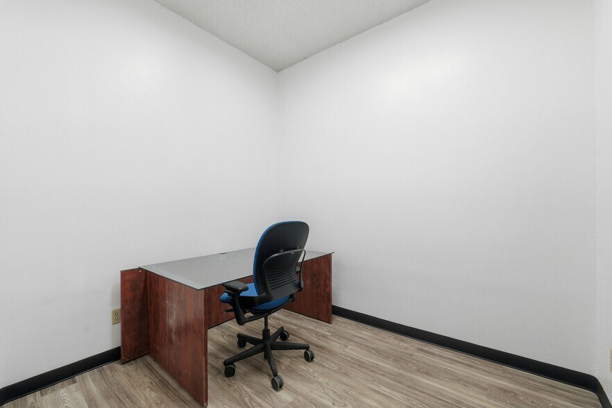 More Photos Of 1270 W Highway 412, Siloam Springs Unknown For Lease