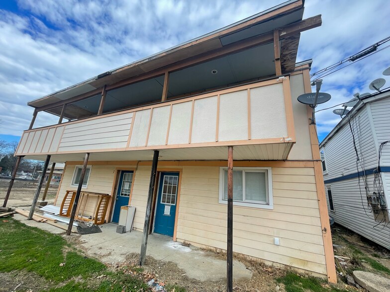 40354045 Indian Head Hwy, Indian Head, MD 20640 Apartments For Sale