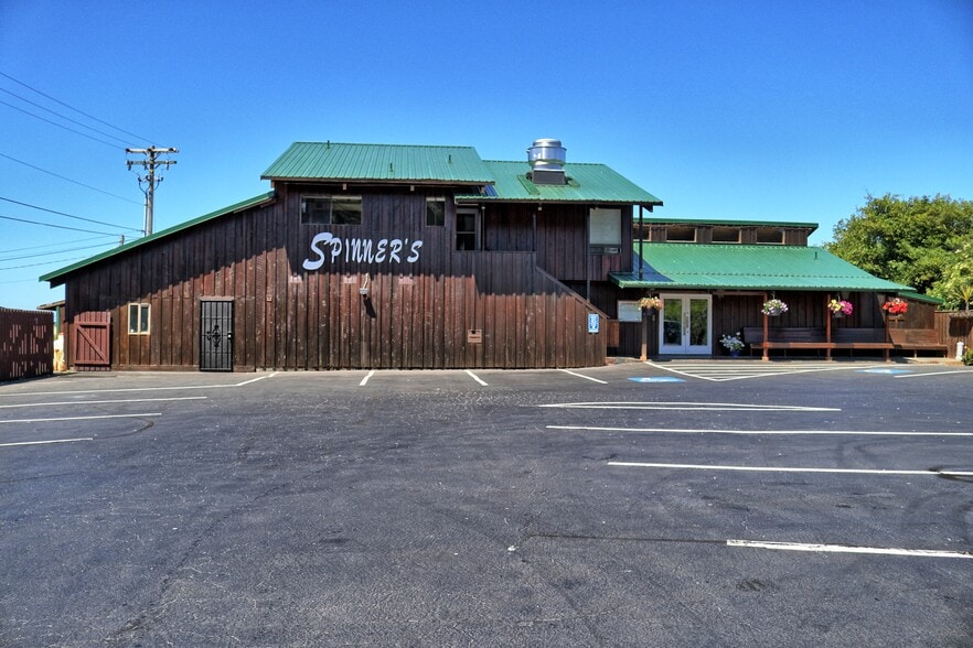 More Photos Of 29430 Ellensburg Ave, Gold Beach Restaurant For Sale