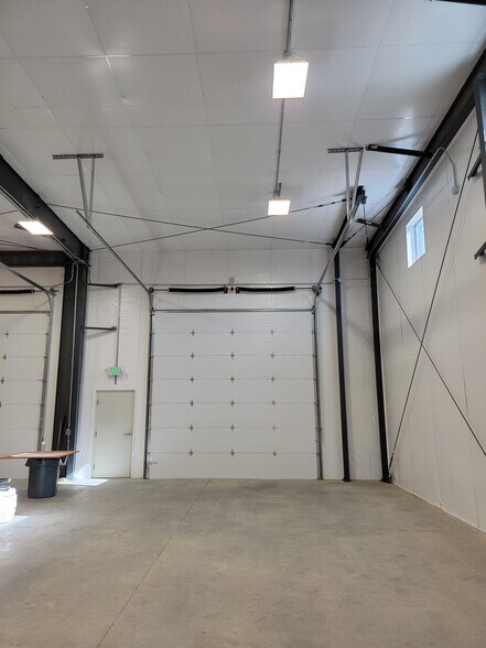 More Photos Of 3510-3512 Combine St, Paso Robles Industrial For Lease