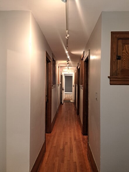 More Photos Of 226 W State St, Trenton Medical For Lease