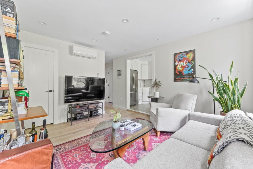 More Photos Of 30 Bergen St, Brooklyn Multifamily For Sale