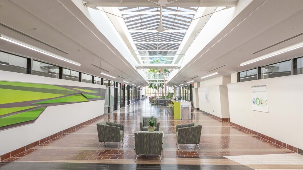 More Photos Of 600 Wilshire Dr, Troy Office For Sale