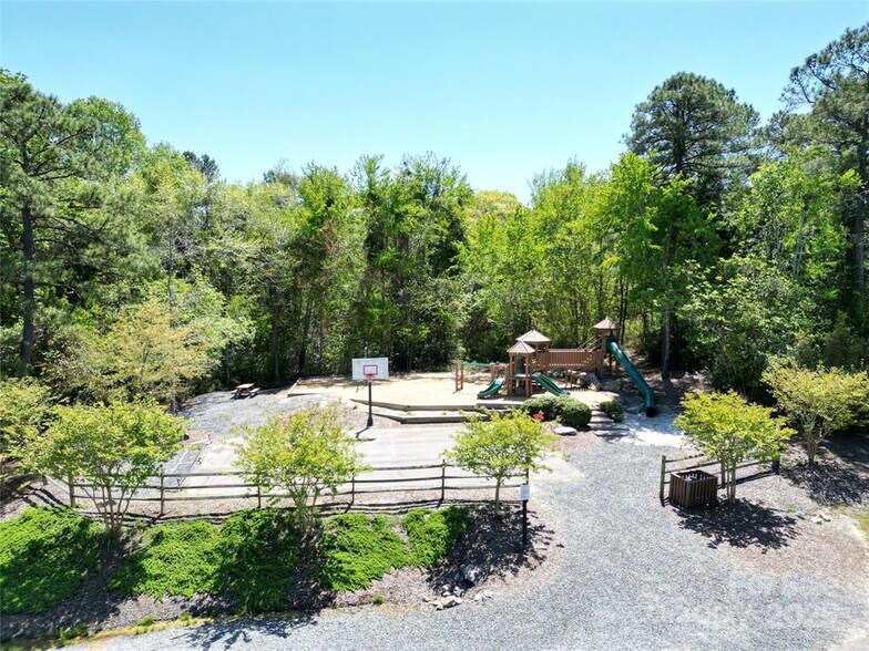 More Photos Of TBD TBD Queens Cove Way, Carthage Land For Sale