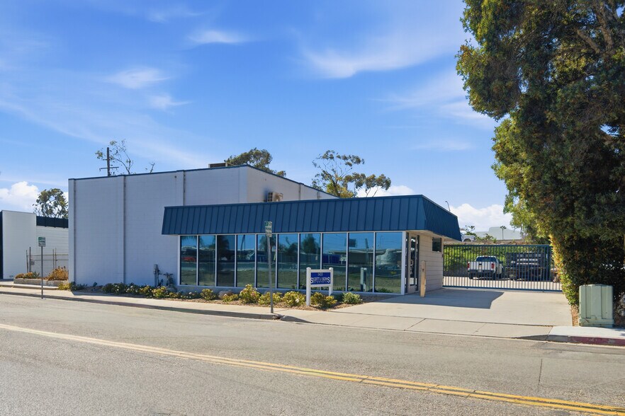 Primary Photo Of 1433 Arundell Ave, Ventura Manufacturing For Sale