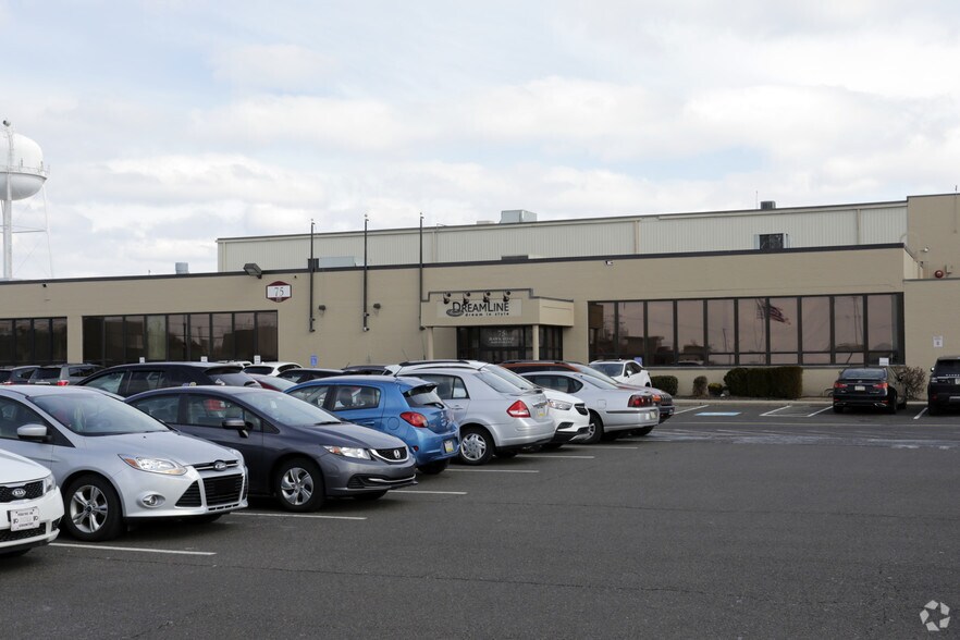 Primary Photo Of 75 Hawk Rd, Warminster Township Manufacturing For Lease