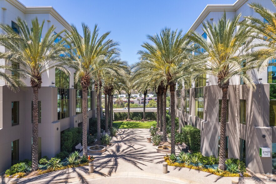 More Photos Of 27201 Puerta Real, Mission Viejo Office For Lease