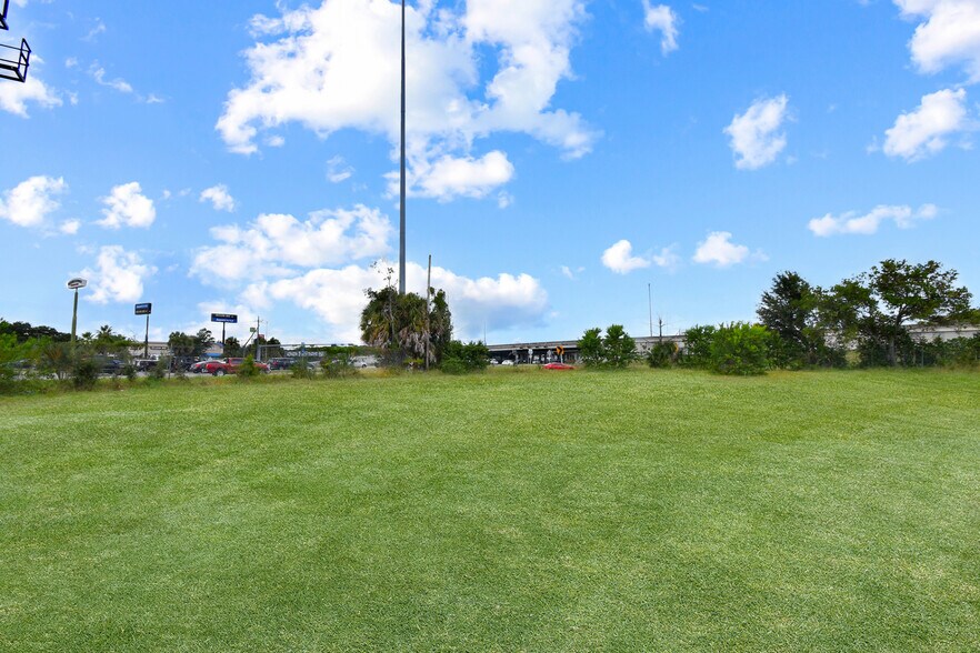 More Photos Of 0 Blanding Blvd, Jacksonville Land For Sale