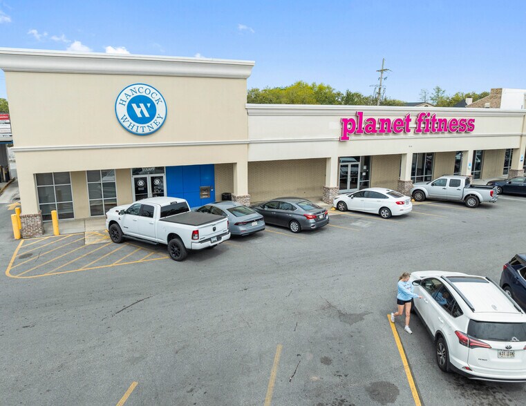 More Photos Of 10009 Jefferson Hwy, River Ridge Storefront For Sale
