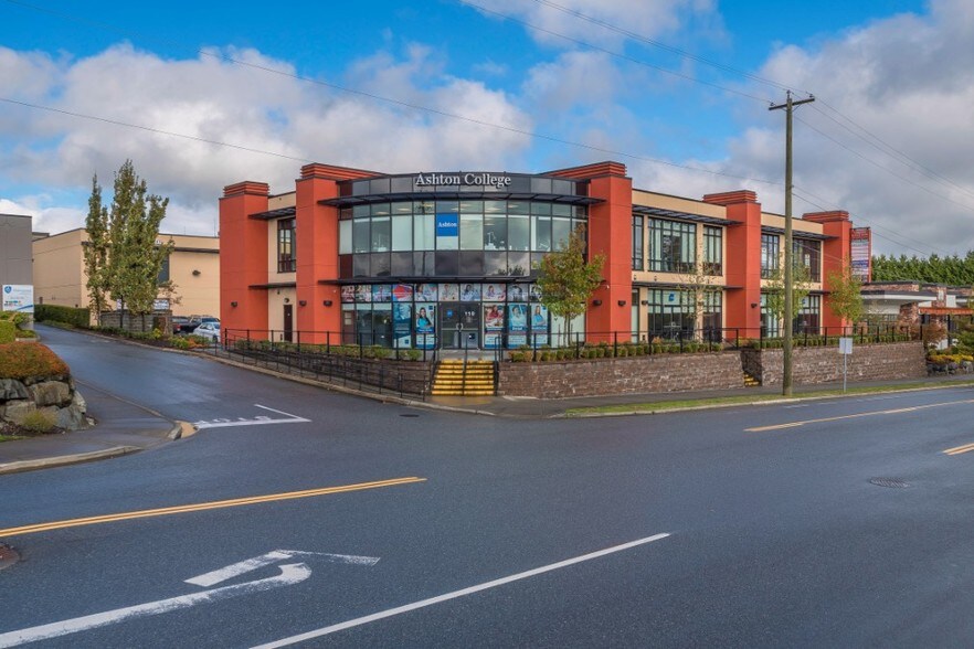 More Photos Of 30475 Cardinal Ave, Abbotsford Office For Sale