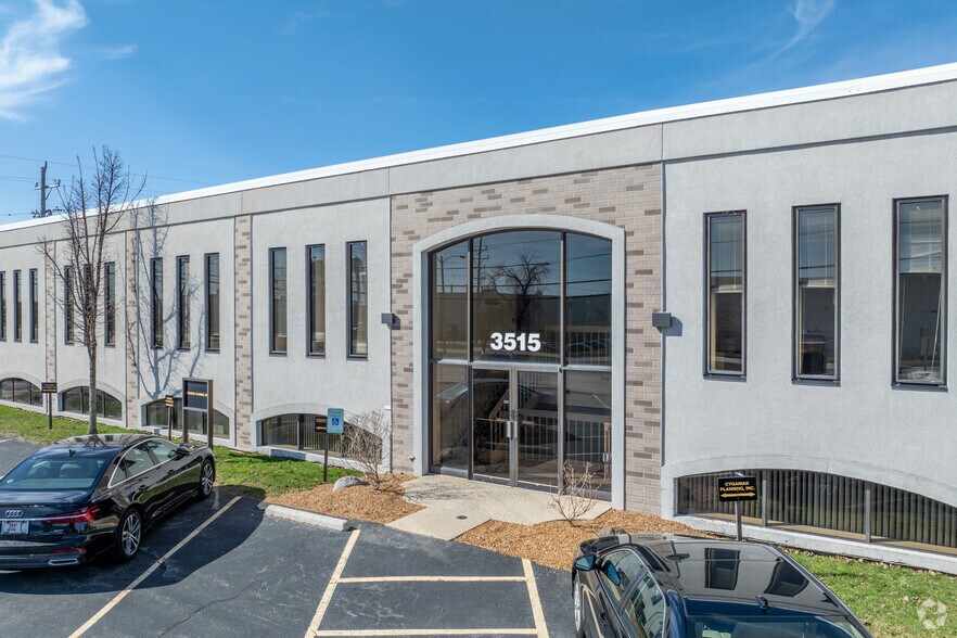 More Photos Of 3505-3535 N 124th St, Brookfield Light Distribution For Sale