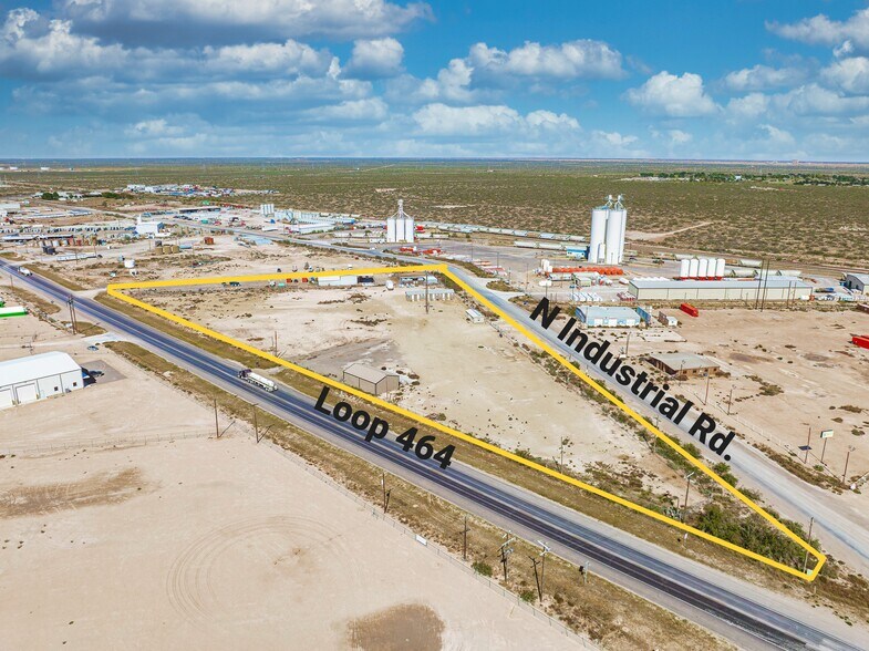 More Photos Of 165 Industrial rd, Monahans Industrial For Sale