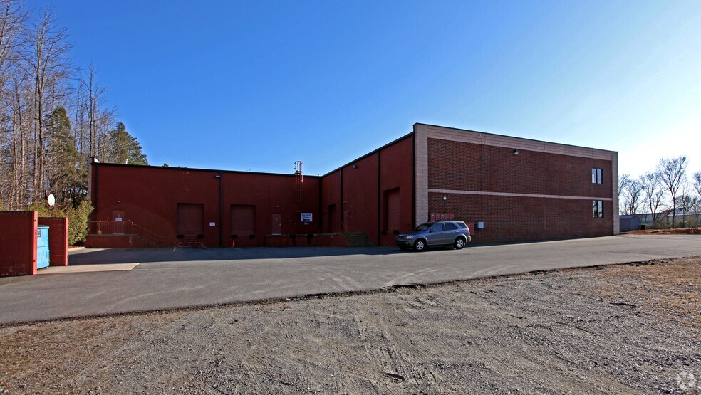 More Photos Of 5531 Equipment Dr, Charlotte Light Distribution For Lease