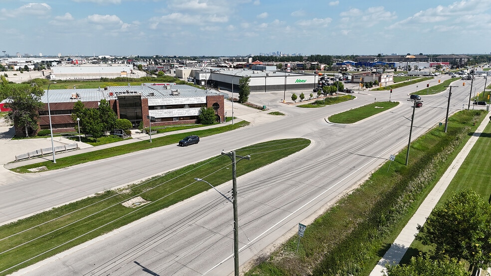 More Photos Of 2233 Mcgillivray Blvd, Winnipeg Flex For Lease