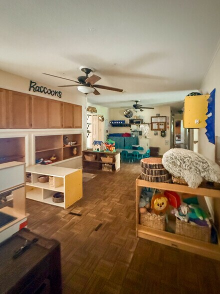 More Photos Of 11749 Snyder Rd, Knoxville Daycare Center For Sale