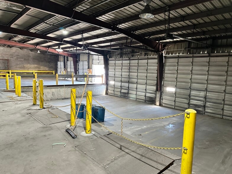 More Photos Of 3219 Nebraska Ave, Council Bluffs Truck Terminal For Lease