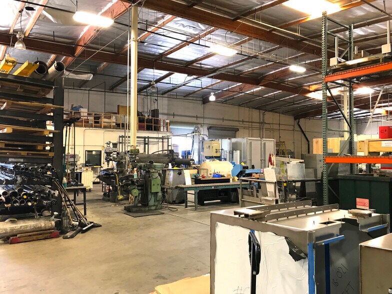 More Photos Of 1650 Beacon Pl, Oxnard Warehouse For Sale