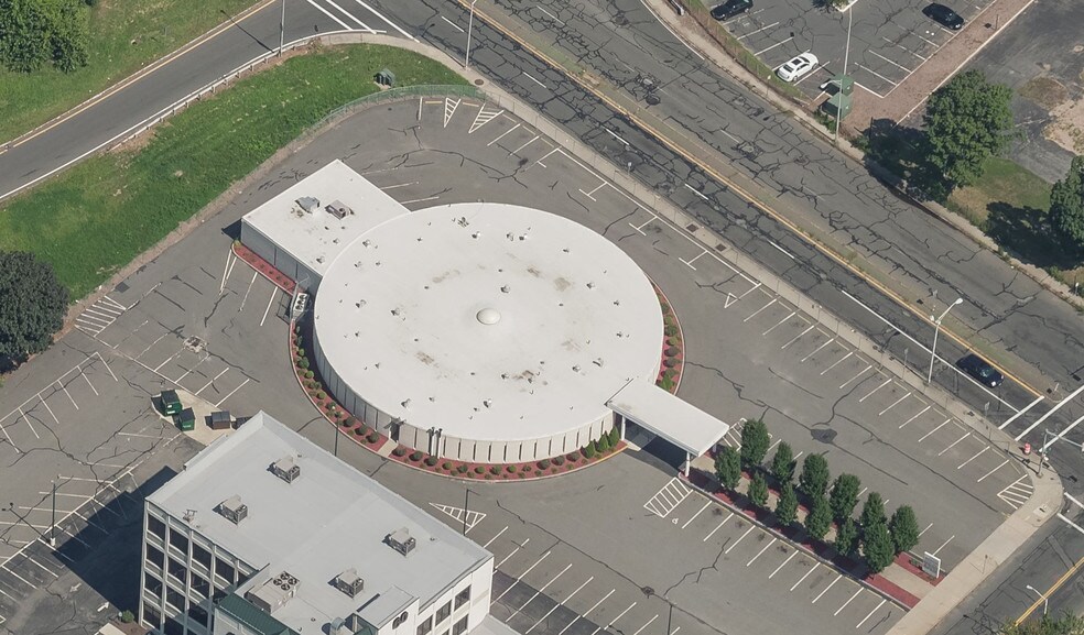 More Photos Of 80 Congress St, Springfield Medical For Sale