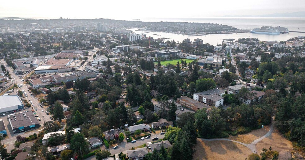 More Photos Of 742 Lampson St, Esquimalt Apartments For Sale