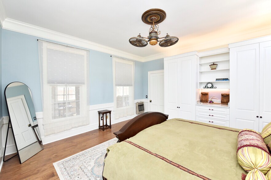 More Photos Of 315 Cedar St, New Ulm Specialty For Sale