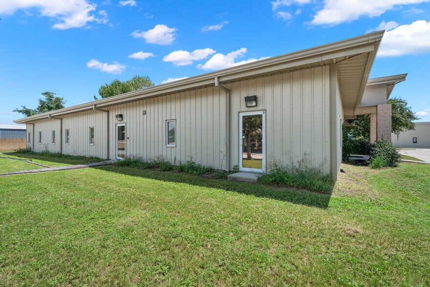 More Photos Of 210 N Tyndall Pky, Panama City Medical For Sale