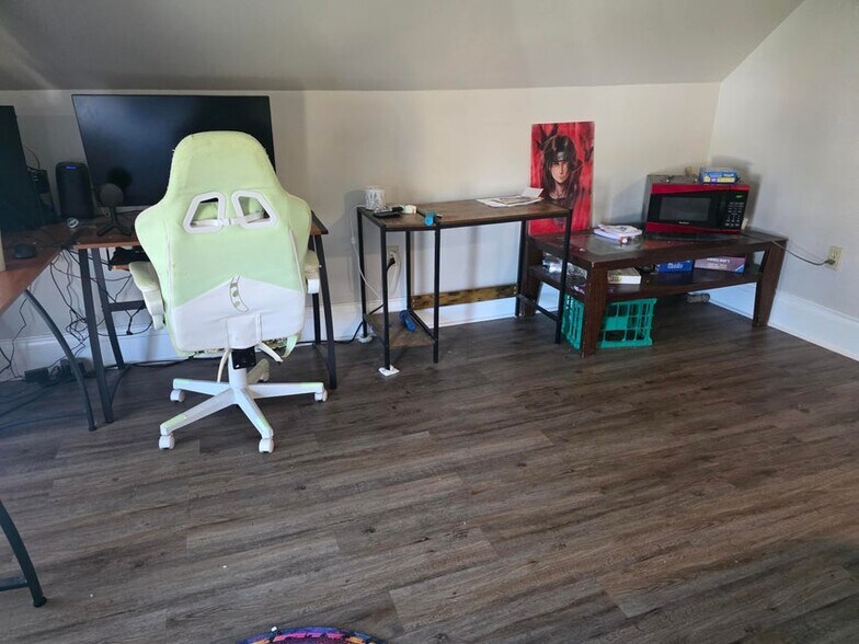 More Photos Of 12 Gay St, Rockland Apartments For Sale