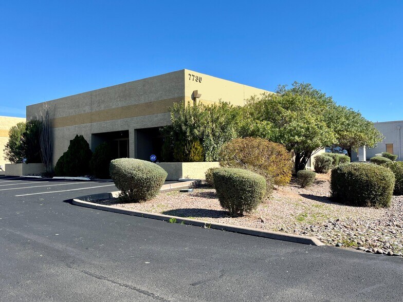 Primary Photo Of 7730 E Redfield Rd, Scottsdale Warehouse For Lease