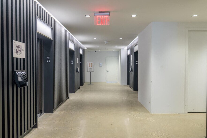 More Photos Of 25 Columbia Hts, Brooklyn Office For Lease