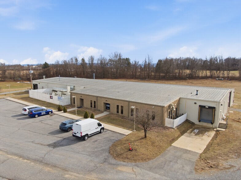 More Photos Of 5192 Dominion Dr, Dublin Warehouse For Sale