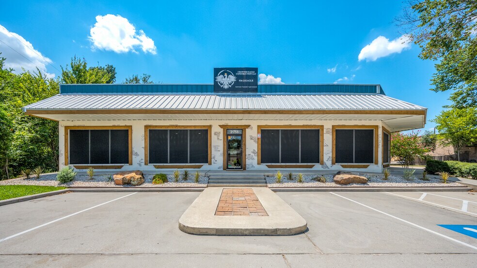 More Photos Of 21755 N I-45 Fwy, Spring Flex For Sale