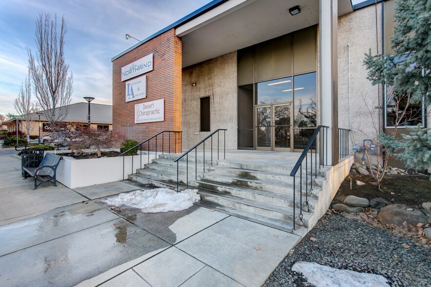 More Photos Of 507 Knight St, Richland Medical For Lease