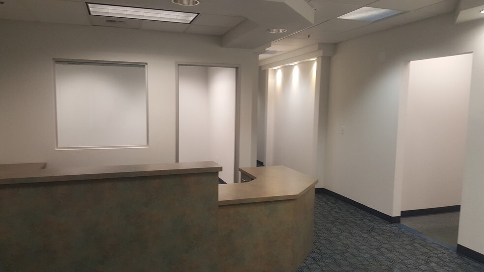 More Photos Of 8680 Greenback Ln, Orangevale Office For Lease