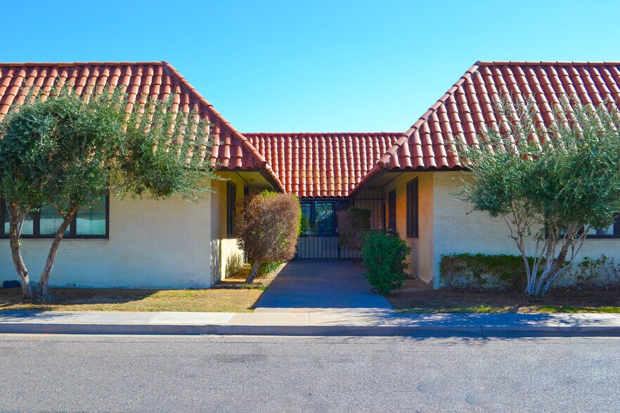 More Photos Of 1802 E Thomas Rd, Phoenix Medical For Sale