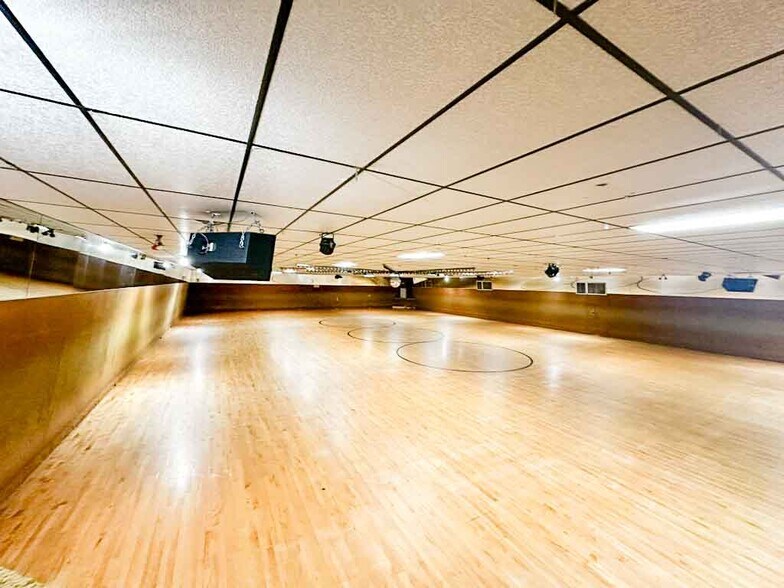 More Photos Of 6040 Telecom Dr, Milan Specialty For Sale